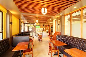 Highlands Suites Apartment Hotel