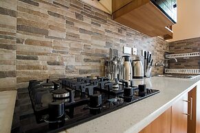 Highlands Suites Apartment Hotel