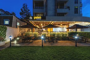 Highlands Suites Apartment Hotel