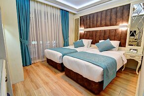 Novelty Hotel