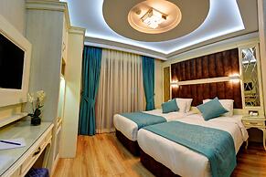 Novelty Hotel
