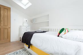 The Old Tailor House - Large & Charming 4BDR Home in Jericho