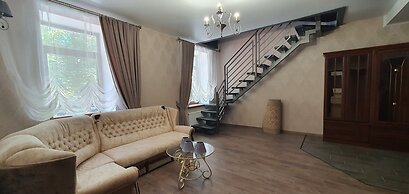 Hotel Centralnyi