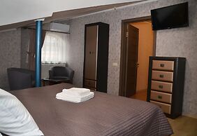 Hotel Centralnyi