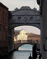 Venice Lion Residence - Vespucci