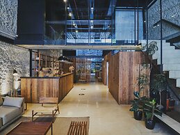 AQ Tailored Suites