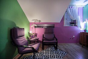 Apartment and Room Ursa