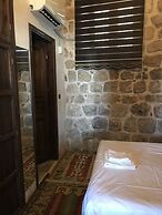 Kasr-I Abbas Hotel