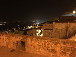 Kasr-I Abbas Hotel