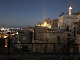 Kasr-I Abbas Hotel