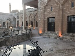 Kasr-I Abbas Hotel