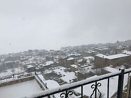 Kasr-I Abbas Hotel