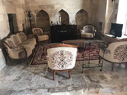 Kasr-I Abbas Hotel