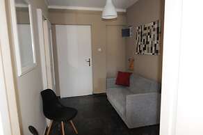 Kinetta Apartments