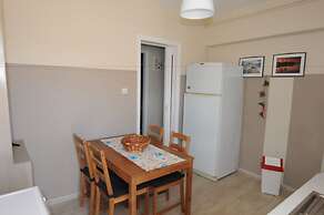 Kinetta Apartments