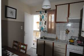 Kinetta Apartments