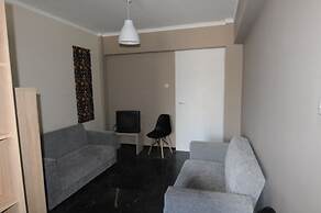 Kinetta Apartments