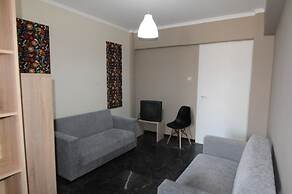 Kinetta Apartments