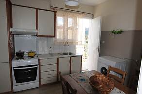 Kinetta Apartments