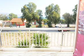 Kinetta Apartments