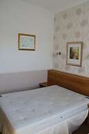 Lampton Hotel