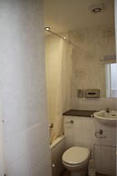 Lampton Hotel