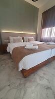 Oliva Beach Studios & Apartments