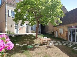 L'auberge de Treigny - Hostel