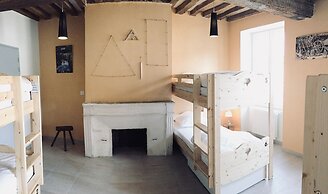 L'auberge de Treigny - Hostel