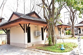 Bangrak Resort