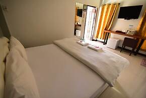 Bangrak Resort