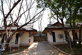 Bangrak Resort
