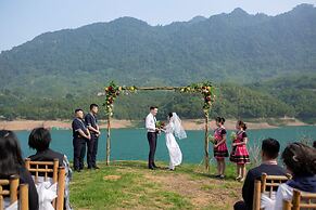 Mai Chau Hideaway Lake Resort