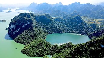 Mai Chau Hideaway Lake Resort