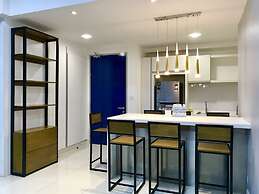 Sunset Seaview Vacation Condos at Infinity Avenue