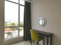 Sunset Seaview Vacation Condos at Infinity Avenue