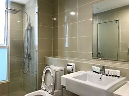 Sunset Seaview Vacation Condos at Infinity Avenue