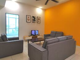 Sunset Seaview Vacation Condos at Infinity Avenue