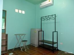 Pek House