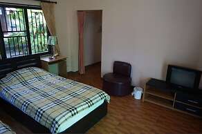 Three Moons Homestay