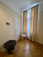 Casa Balcescu