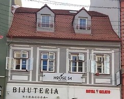 House 54