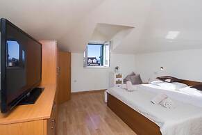 Apartments Selak