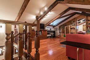 Vivaldi Apartment