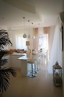 Kantra Residence