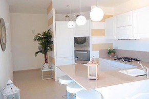 Kantra Residence