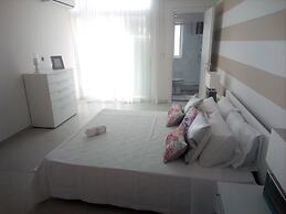 The Edge Apartment