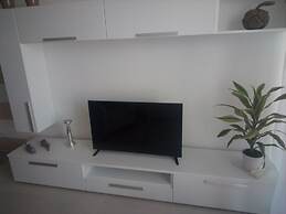 The Edge Apartment
