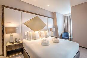 MeraPrime Gold Design Hotel