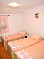 Apartments Dobrisa